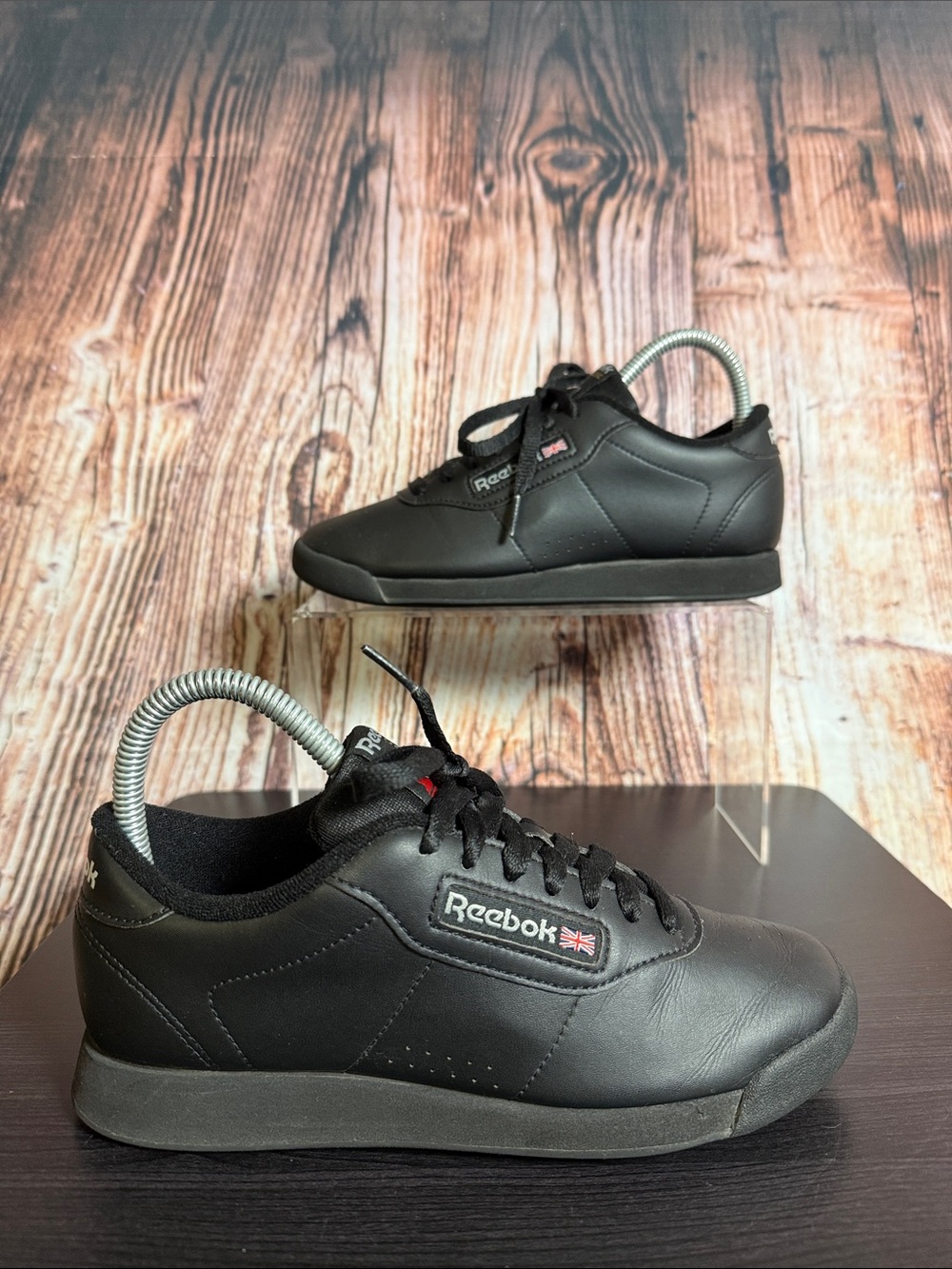 Reebok Classic Sneakers Womens Sz 6